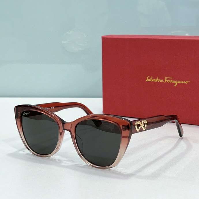 Picture of Ferragamo Sunglasses _SKUfw53639829fw